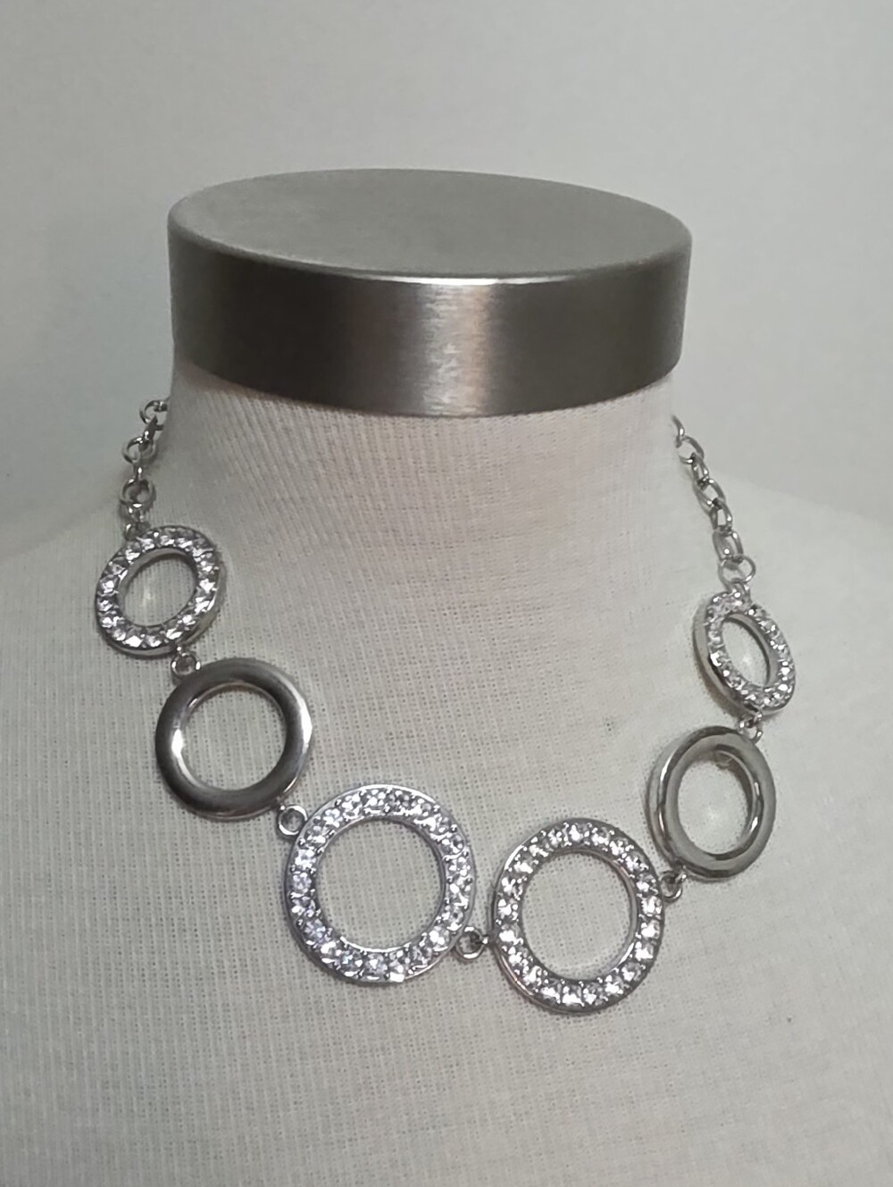 Premier Designs Circle Chain Necklace 18"